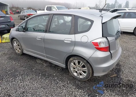2010 Honda Fit Sport z USA, uszkodzony, nr VIN JHMGE8H49AC011115